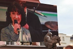 Moderatorin Heike Leschner